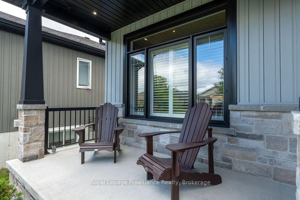 Photo 9 of 45 Ambrosia Terrace, Quinte West, Murray Ward — HOMEH
