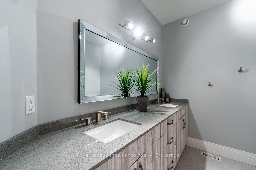 Photo 30 of 45 Ambrosia Terrace, Quinte West, Murray Ward — HOMEH