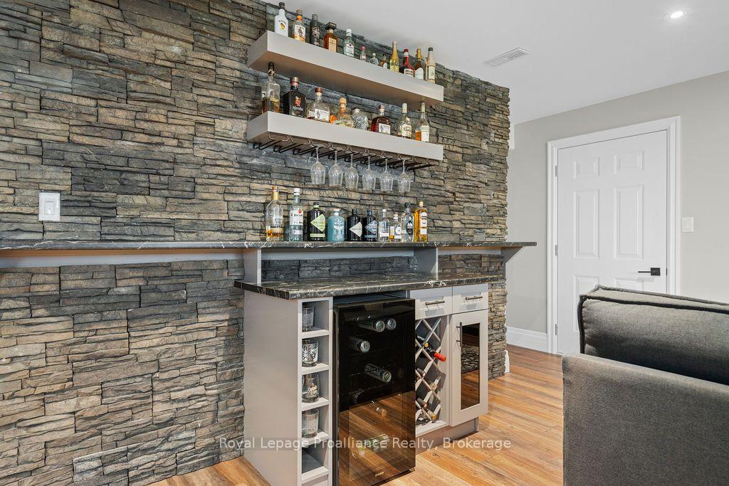 Photo 34 of 45 Ambrosia Terrace, Quinte West, Murray Ward — HOMEH