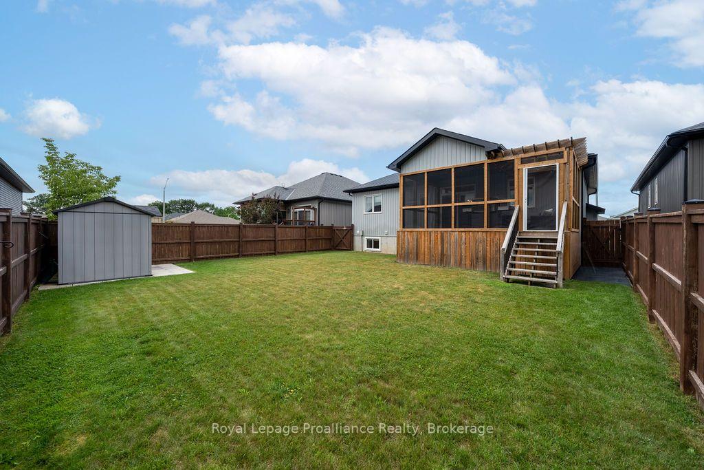 Photo 44 of 45 Ambrosia Terrace, Quinte West, Murray Ward — HOMEH