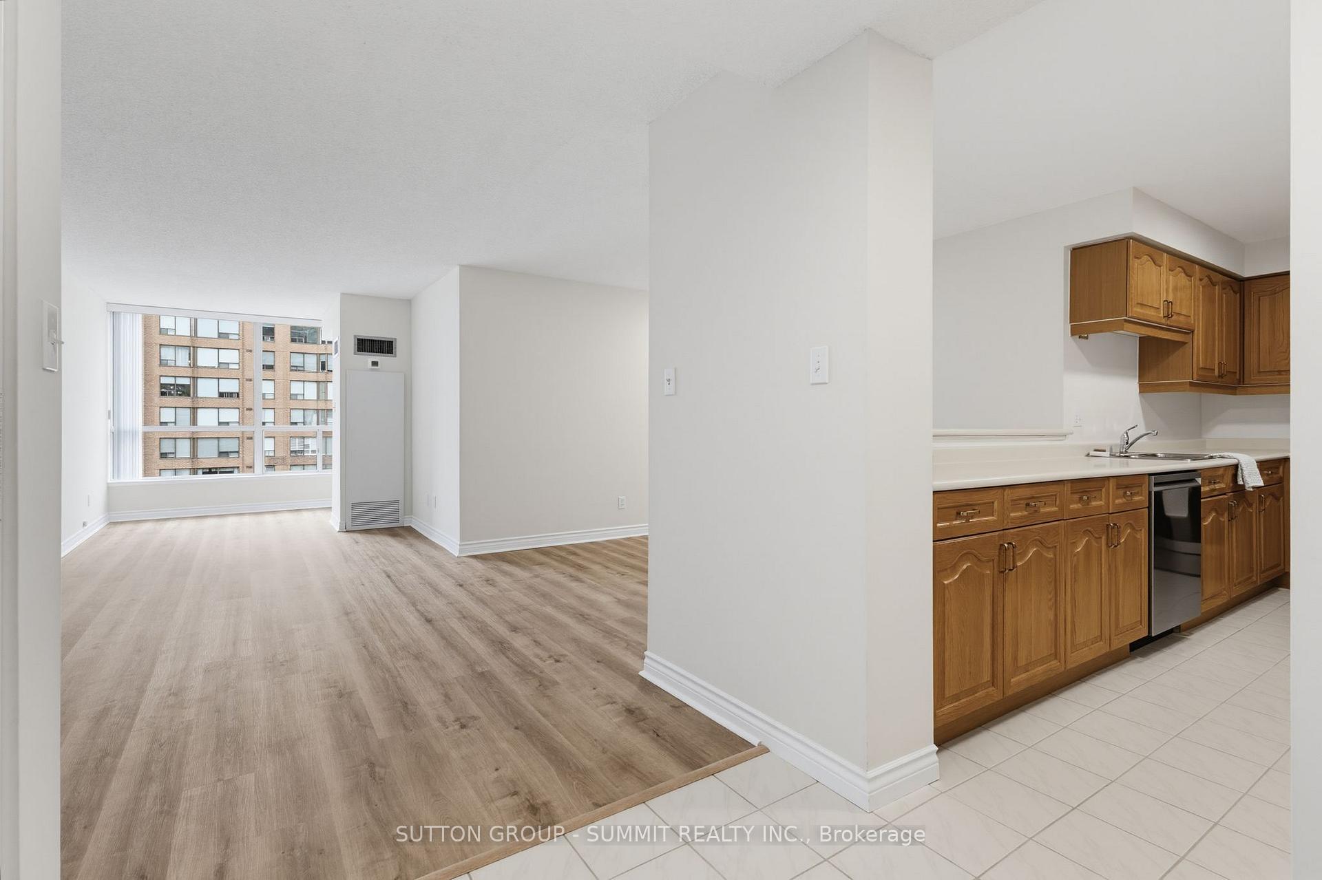 Photo 7 of Unit 611, 1276 Maple Crossing Boulevard, Burlington, Brant — HOMEH