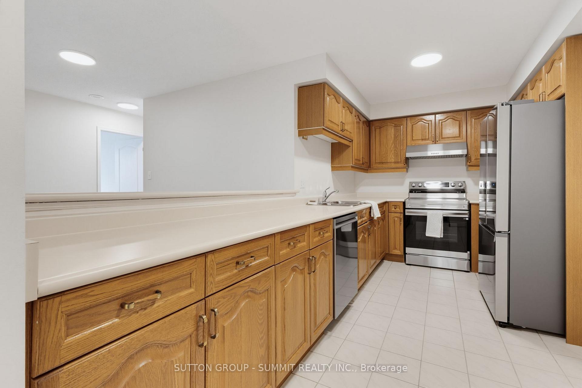 Photo 8 of Unit 611, 1276 Maple Crossing Boulevard, Burlington, Brant — HOMEH