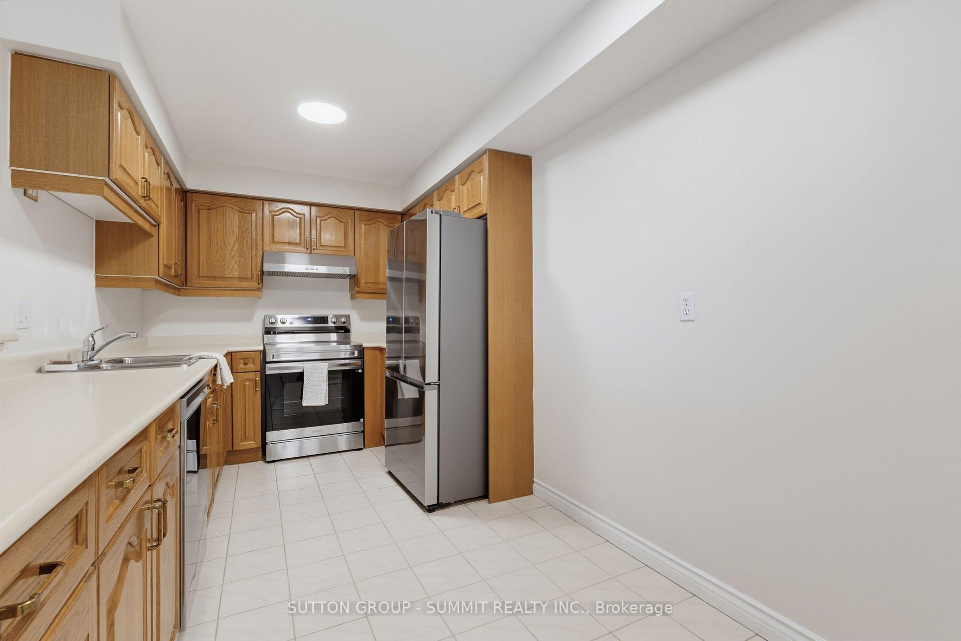 Photo 9 of Unit 611, 1276 Maple Crossing Boulevard, Burlington, Brant — HOMEH