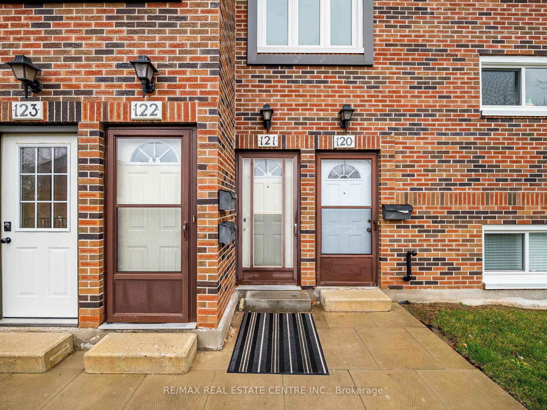 Photo 2 of Unit 121, 49 Rhonda Road, Guelph, Willow West/Sugarbush/West Acres — HOMEH