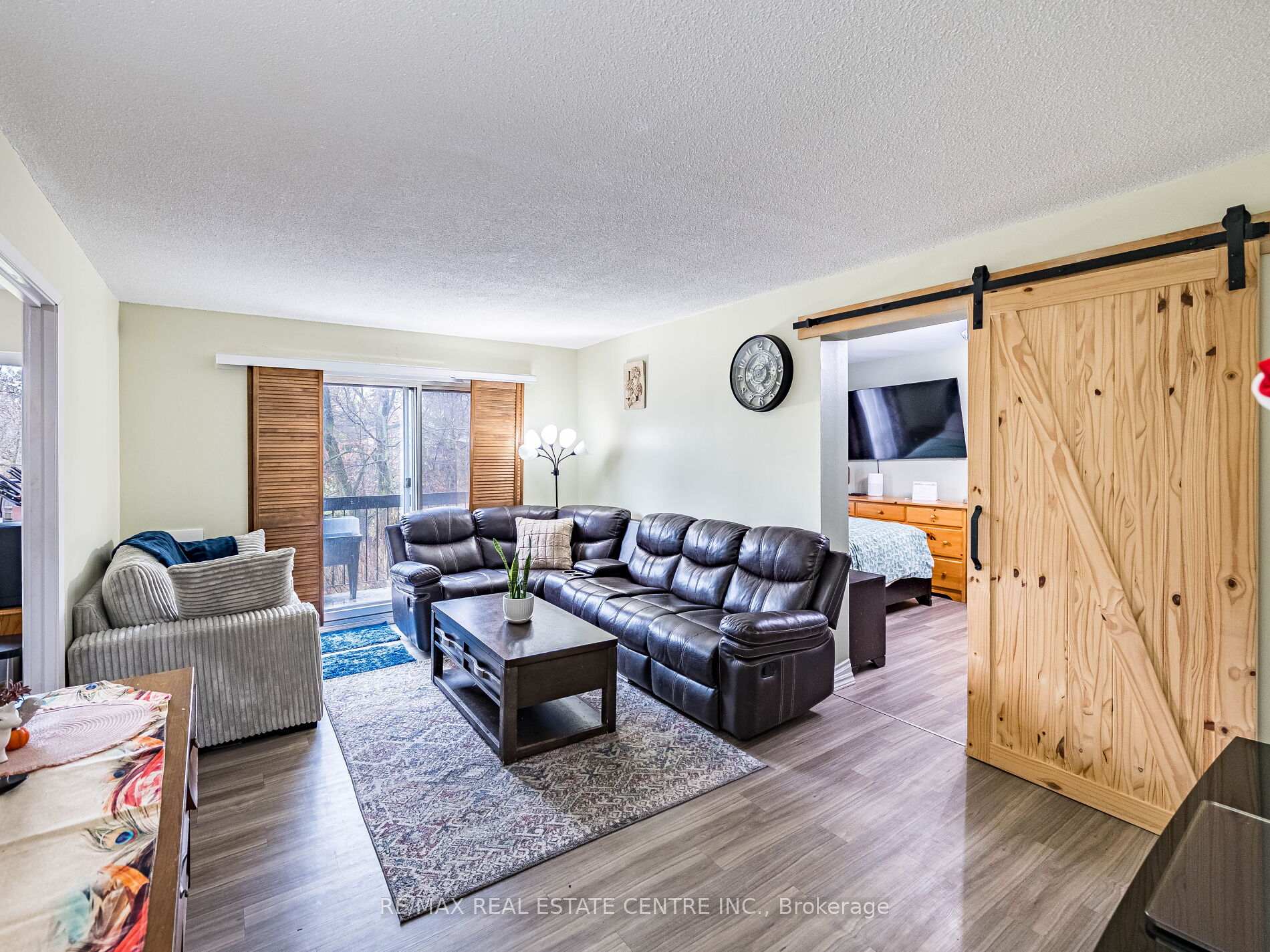 Photo 8 of Unit 121, 49 Rhonda Road, Guelph, Willow West/Sugarbush/West Acres — HOMEH