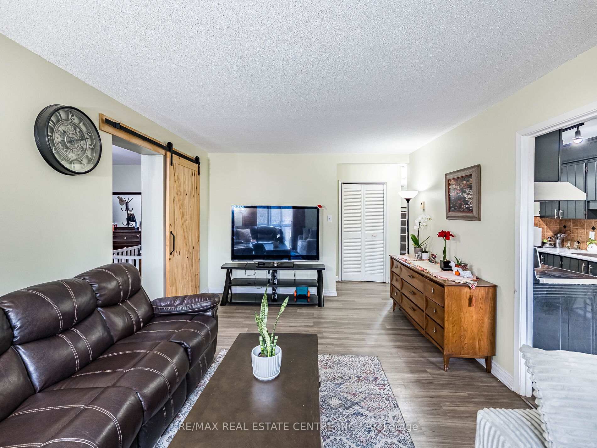 Photo 12 of Unit 121, 49 Rhonda Road, Guelph, Willow West/Sugarbush/West Acres — HOMEH