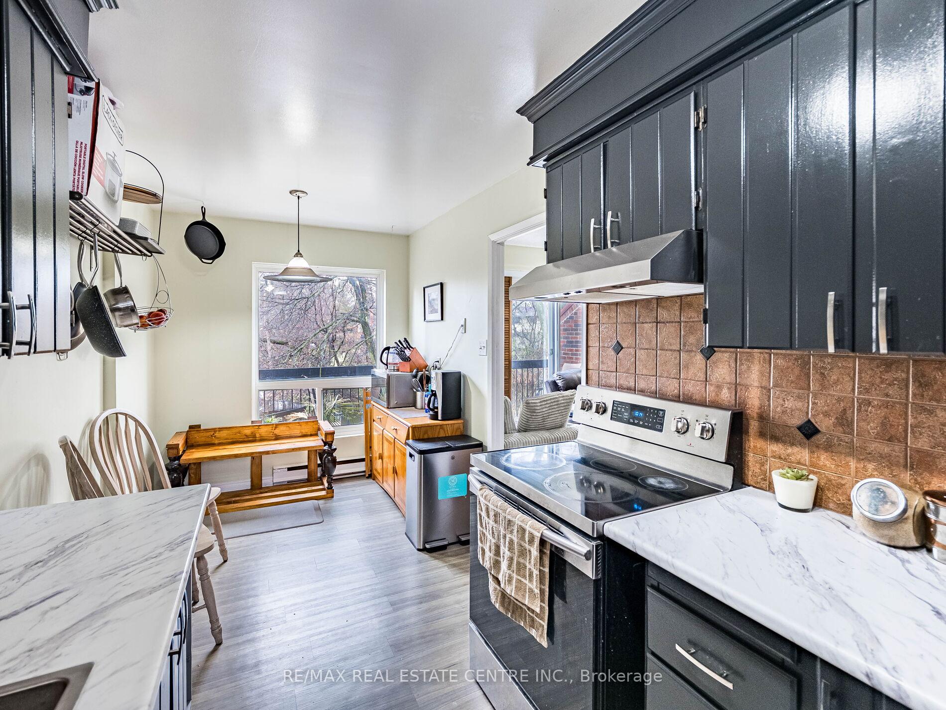 Photo 15 of Unit 121, 49 Rhonda Road, Guelph, Willow West/Sugarbush/West Acres — HOMEH