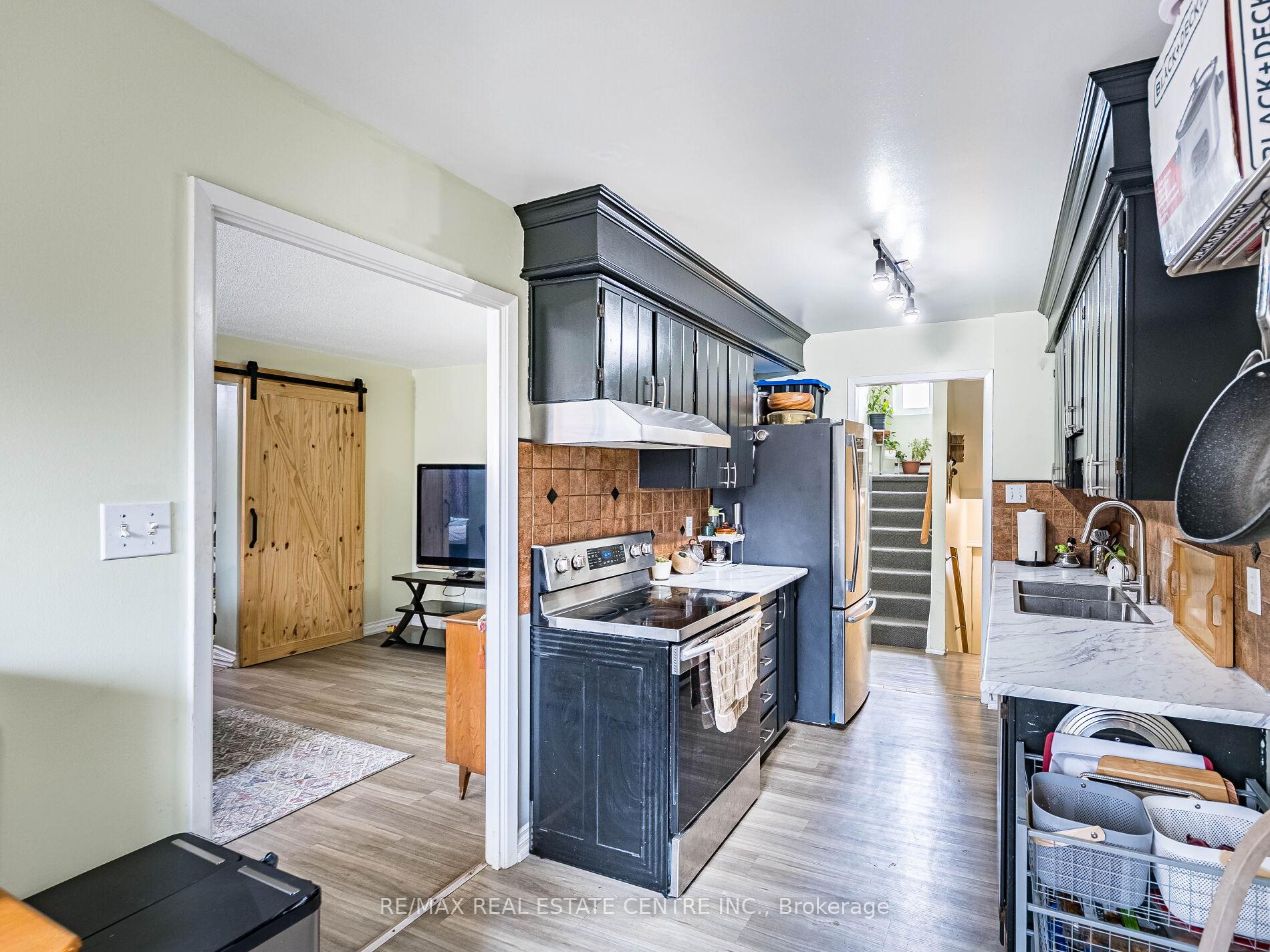 Photo 16 of Unit 121, 49 Rhonda Road, Guelph, Willow West/Sugarbush/West Acres — HOMEH