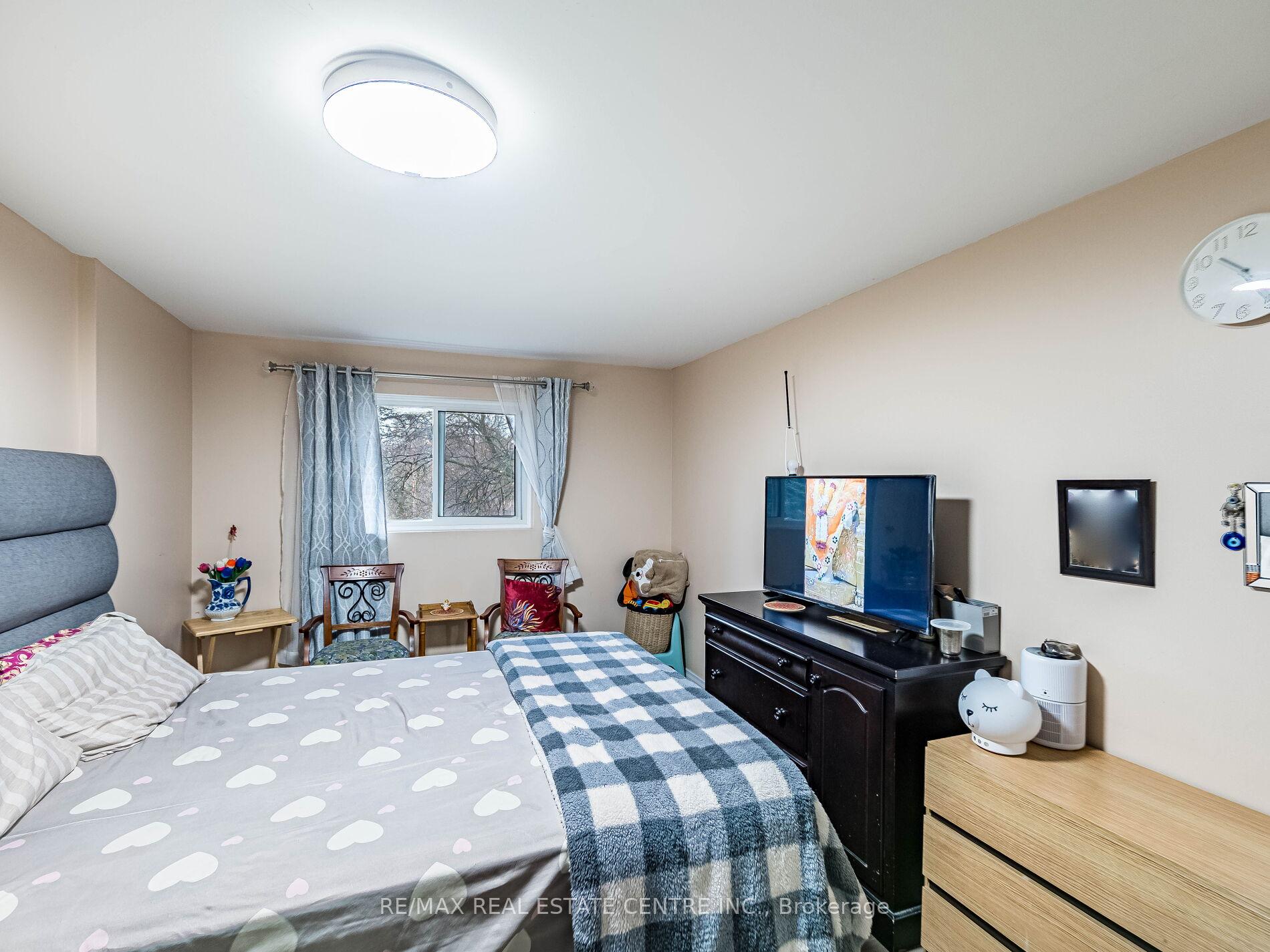 Photo 37 of Unit 121, 49 Rhonda Road, Guelph, Willow West/Sugarbush/West Acres — HOMEH