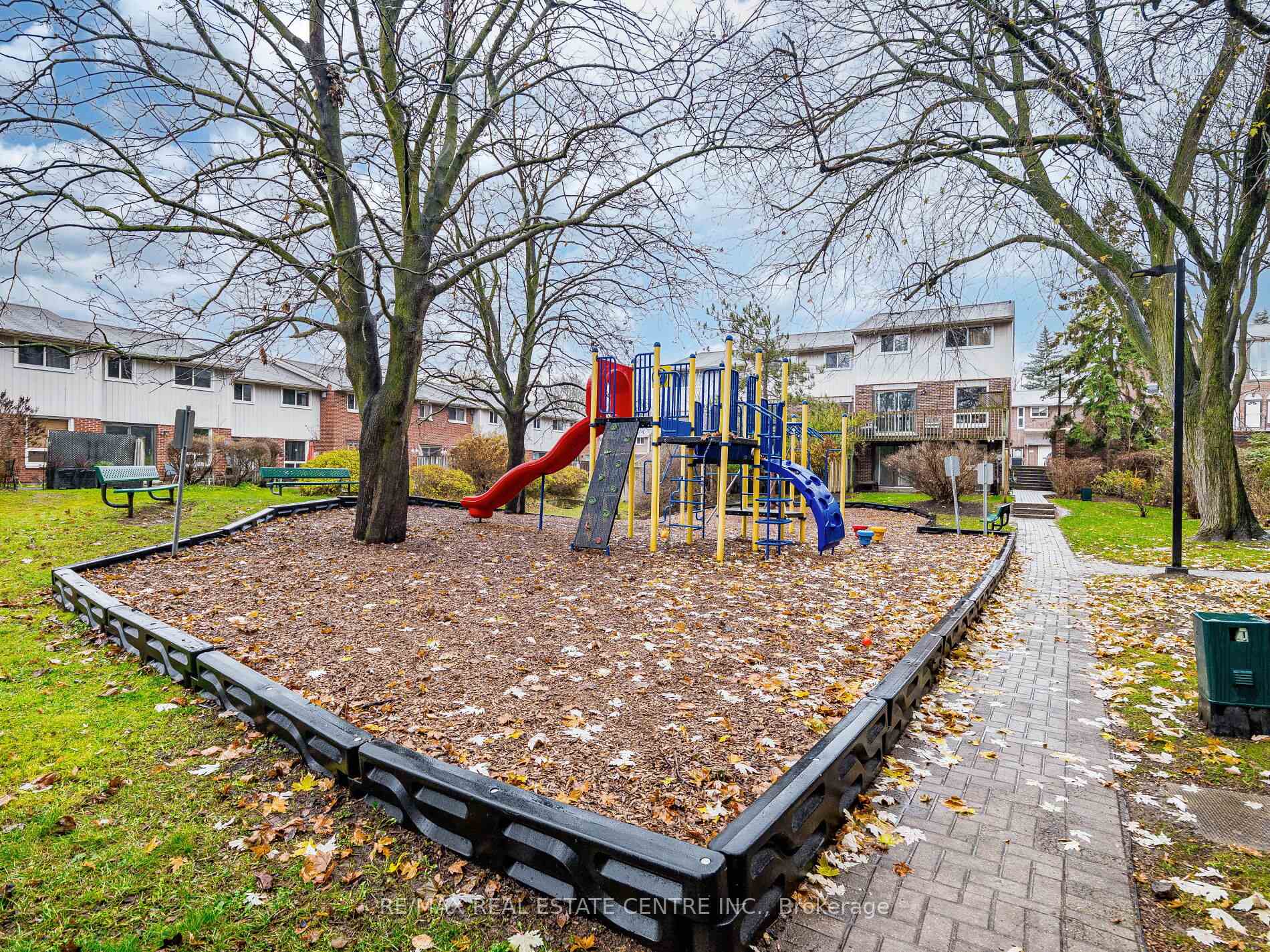 Photo 49 of Unit 121, 49 Rhonda Road, Guelph, Willow West/Sugarbush/West Acres — HOMEH