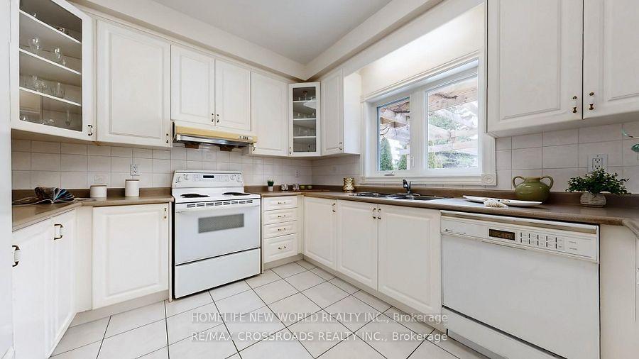 Photo 12 of 73 Reansbury Crescent, Markham, Cachet — HOMEH