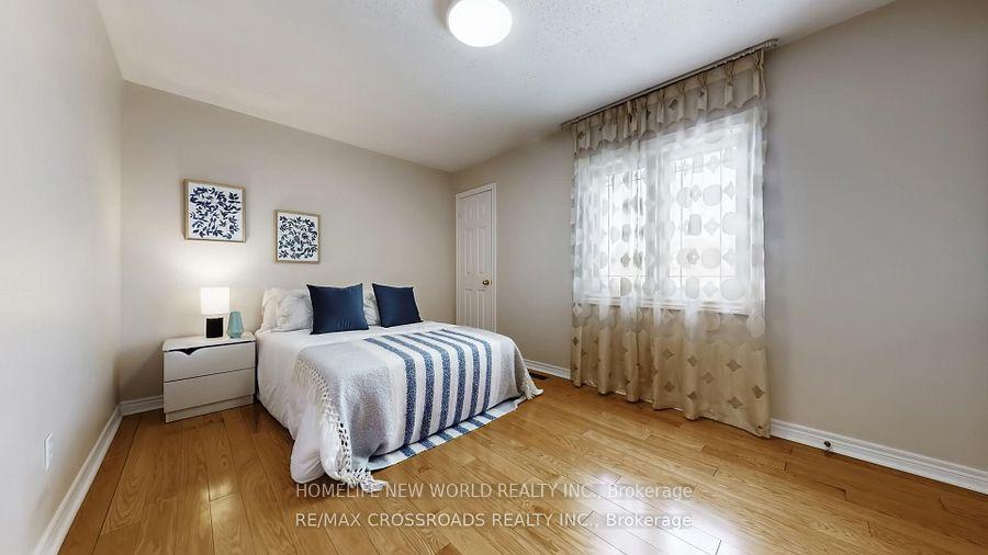 Photo 32 of 73 Reansbury Crescent, Markham, Cachet — HOMEH