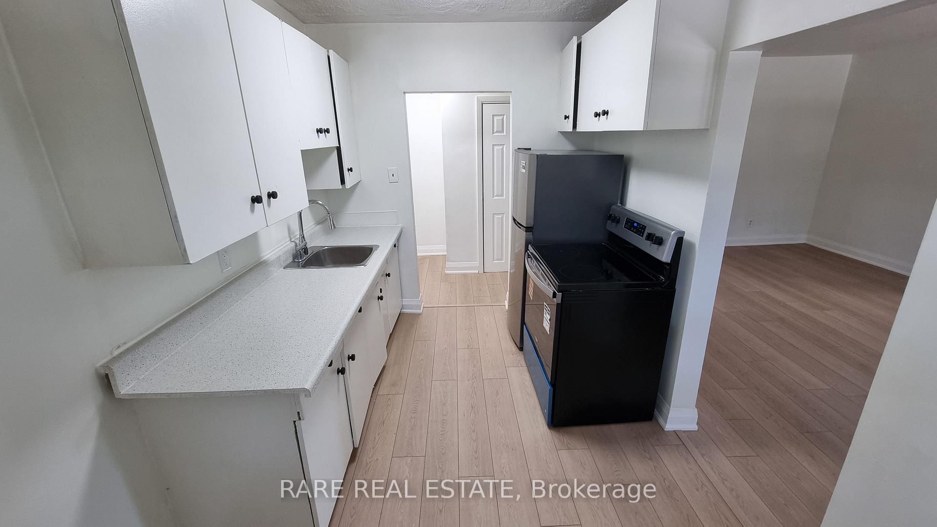Photo 4 of Unit 7, 431 Martha Street W, Burlington, Brant — HOMEH