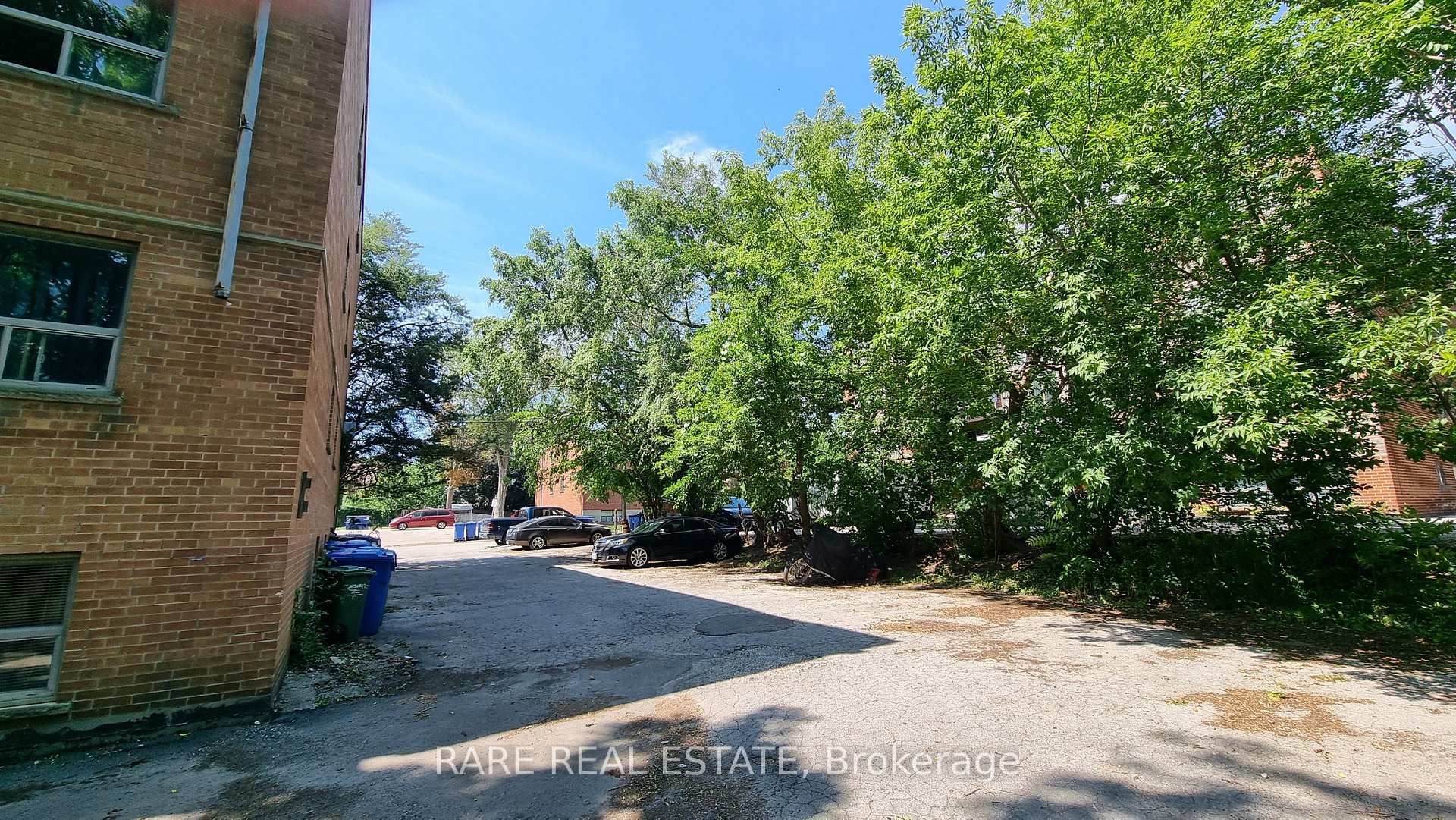 Photo 19 of Unit 7, 431 Martha Street W, Burlington, Brant — HOMEH