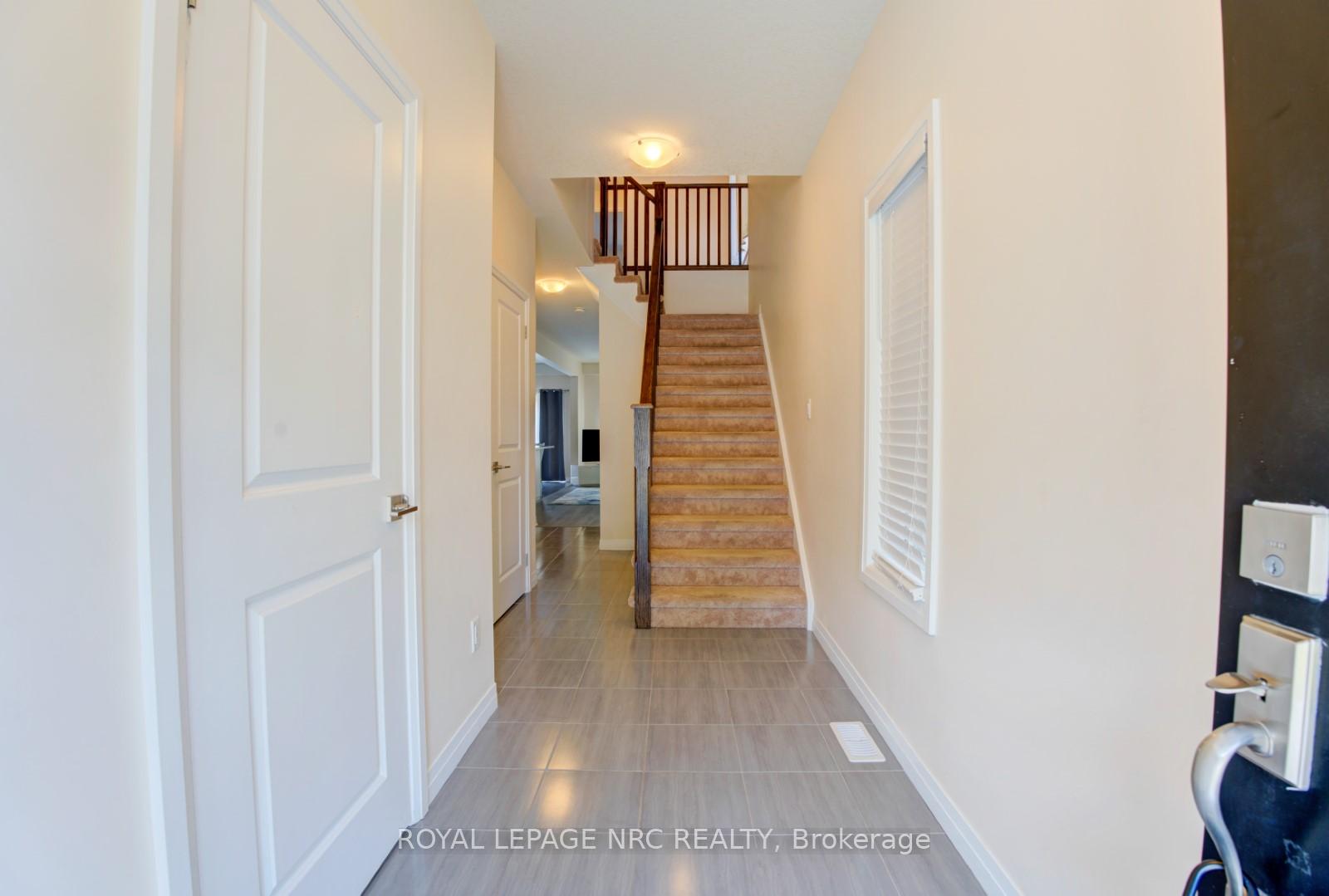 Photo 2 of 4901 Pettit Avenue, Niagara Falls, Morrison — HOMEH