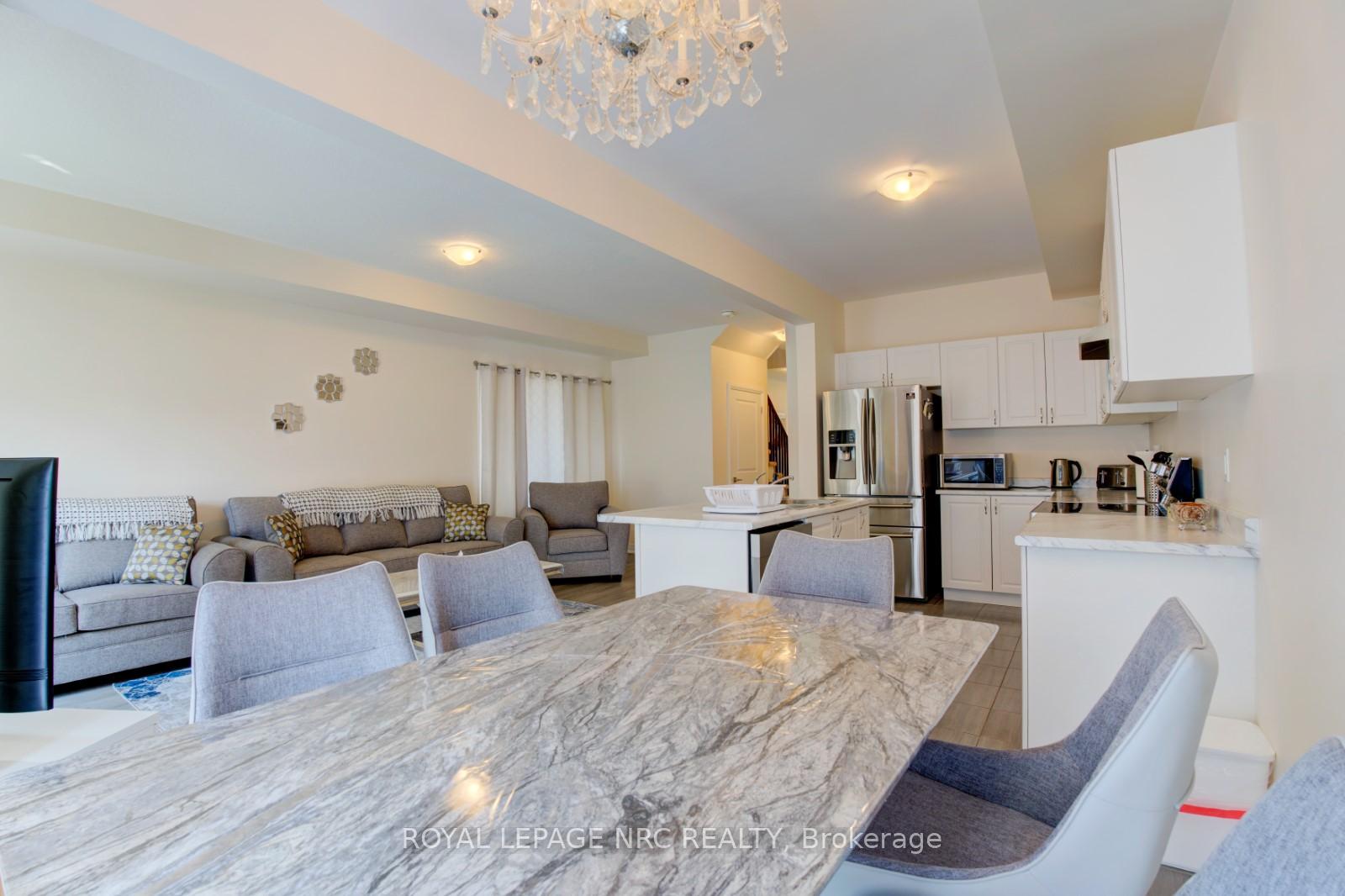 Photo 5 of 4901 Pettit Avenue, Niagara Falls, Morrison — HOMEH