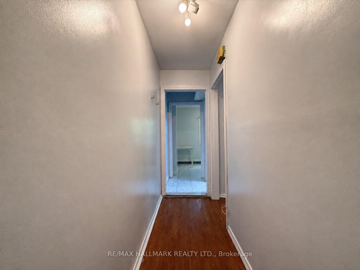 Photo 6 of Unit 3, 155 Drayton Avenue, Toronto, Woodbine Corridor — HOMEH