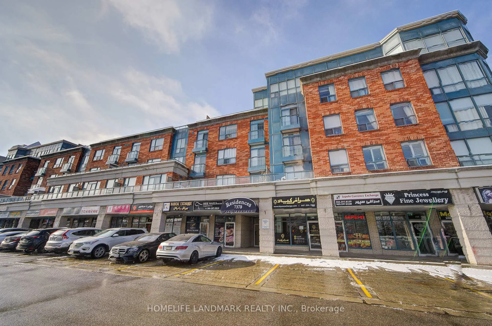 Front of Unit 303, 7378 Yonge Street E