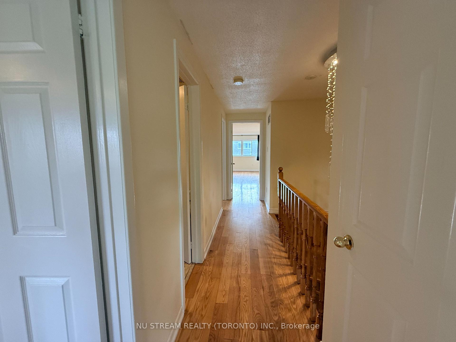 Photo 6 of 74 William Honey Crescent, Markham, Middlefield — HOMEH
