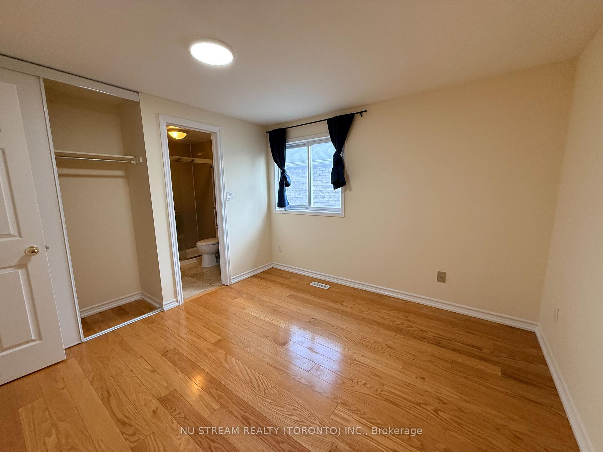 Photo 10 of 74 William Honey Crescent, Markham, Middlefield — HOMEH