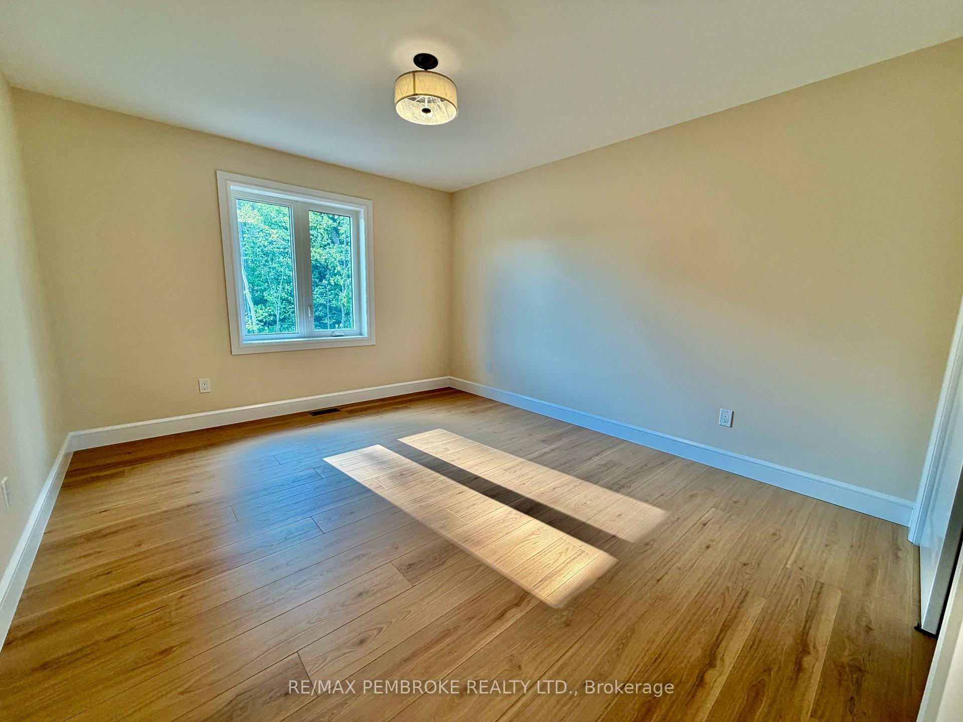 Photo 11 of 55 Eddy Crescent, Pembroke, Pembroke — HOMEH