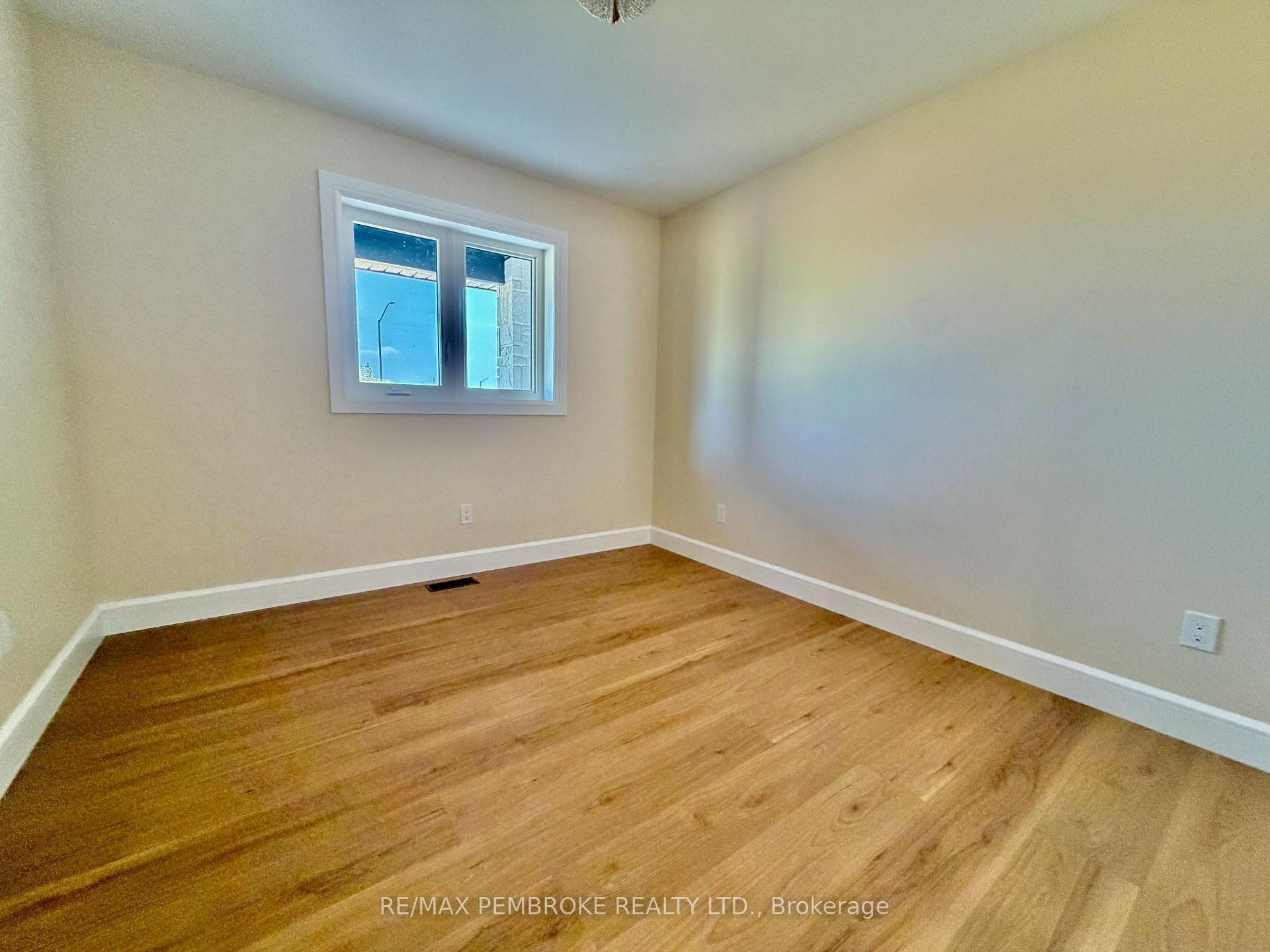 Photo 12 of 55 Eddy Crescent, Pembroke, Pembroke — HOMEH