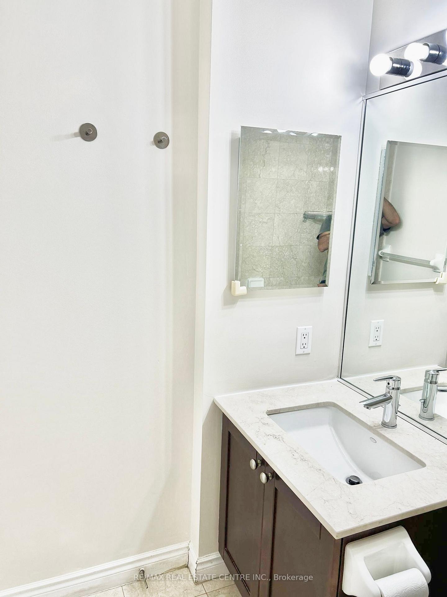 Photo 12 of Unit 204, 761 Bay Street, Toronto, Bay Street Corridor — HOMEH