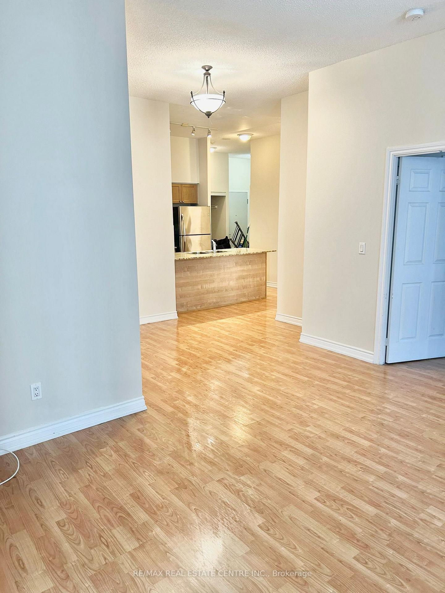 Photo 16 of Unit 204, 761 Bay Street, Toronto, Bay Street Corridor — HOMEH