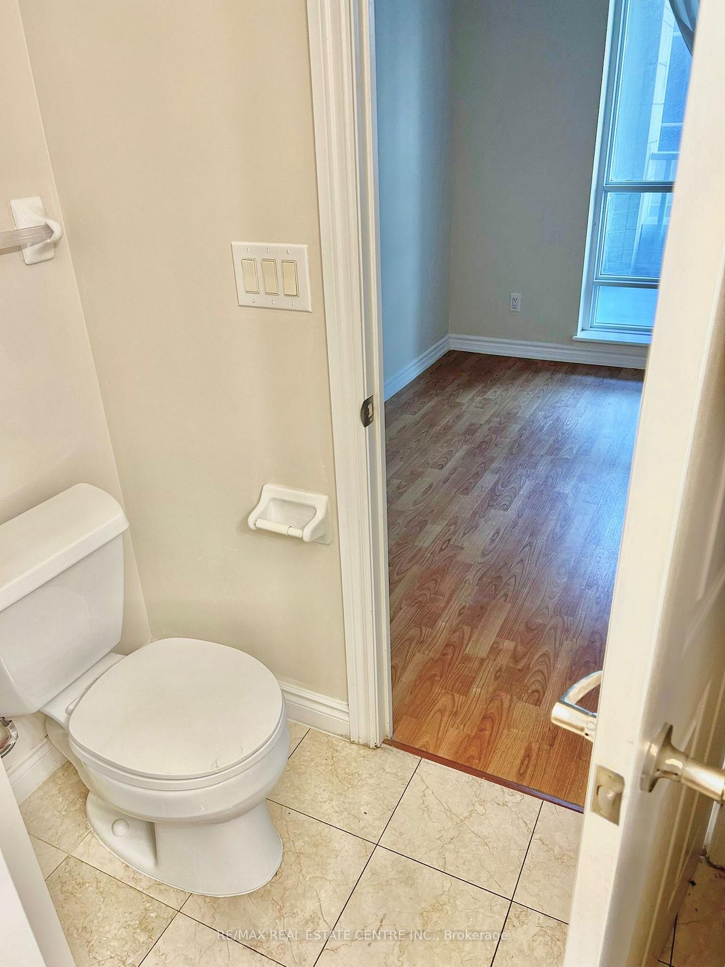 Photo 27 of Unit 204, 761 Bay Street, Toronto, Bay Street Corridor — HOMEH