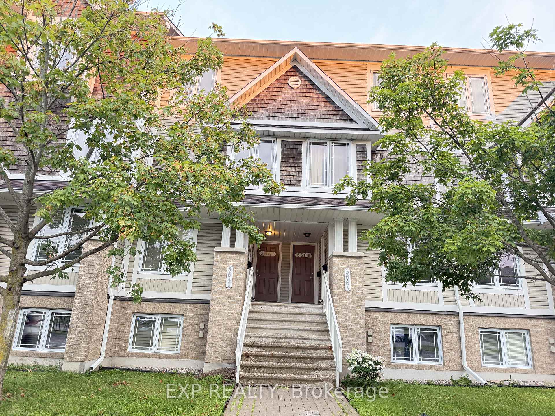 Photo 1 of Unit B, 564 Chapman Mills Drive, Ottawa, Barrhaven - Strandherd — HOMEH