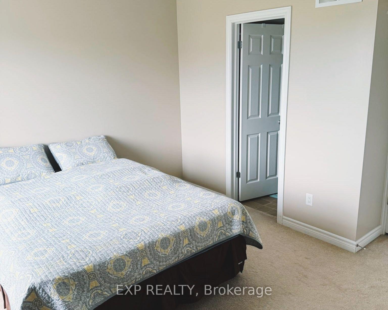 Photo 9 of Unit B, 564 Chapman Mills Drive, Ottawa, Barrhaven - Strandherd — HOMEH