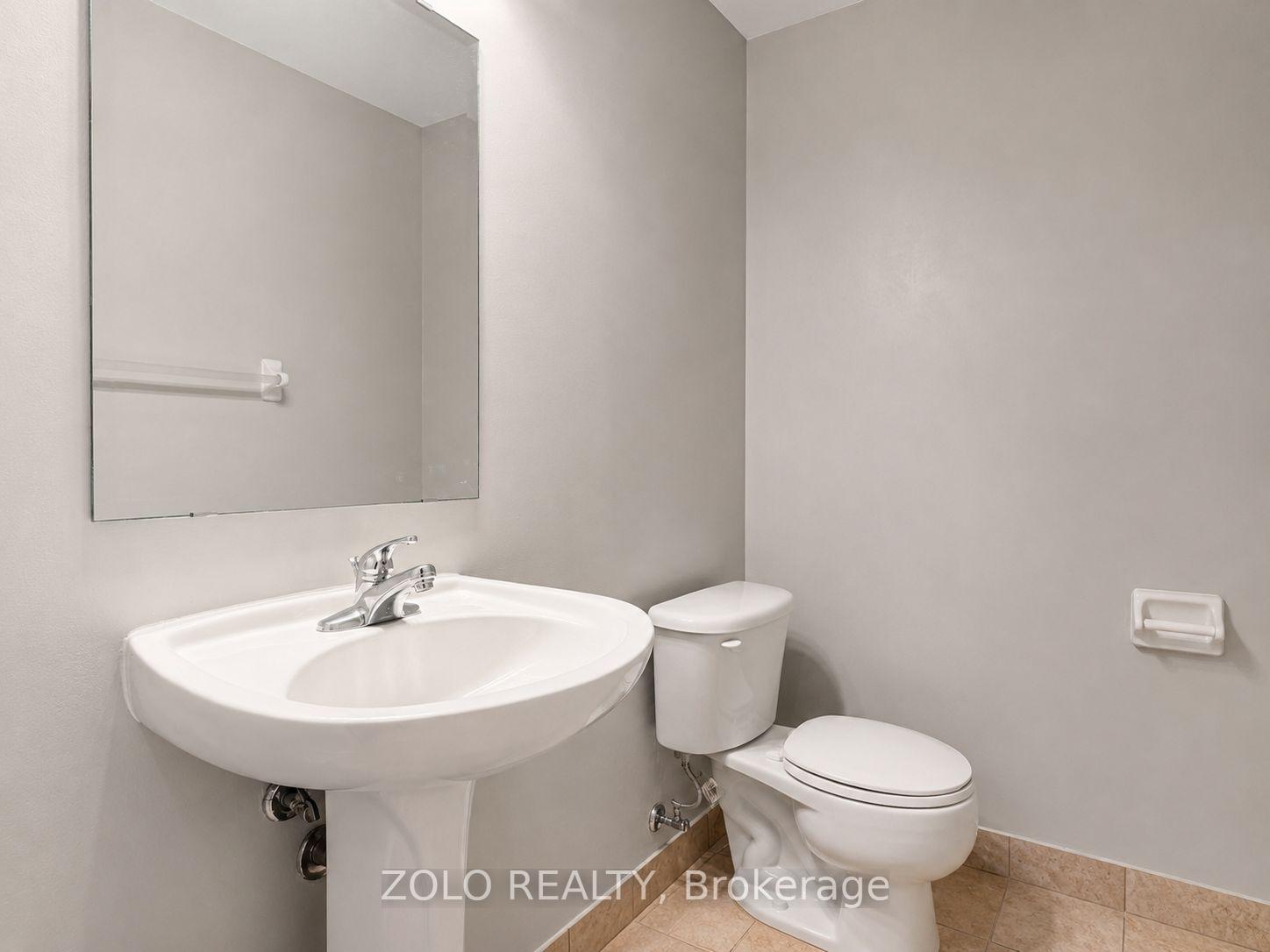 Photo 14 of Unit 103, 15 North Park Road, Vaughan, Beverley Glen — HOMEH