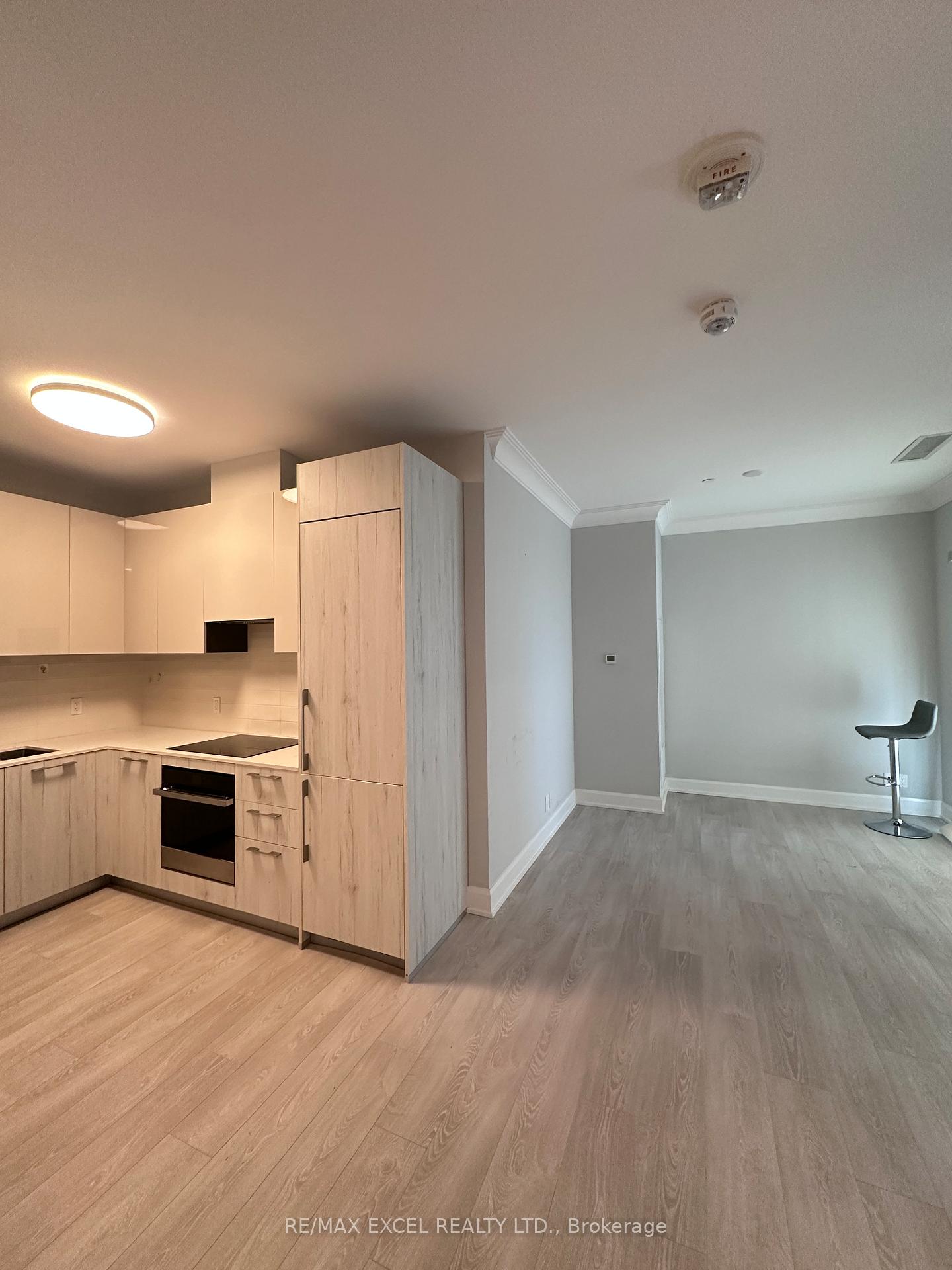 Photo 2 of Unit 1030, 38 Water Walk Drive E, Markham, Unionville — HOMEH