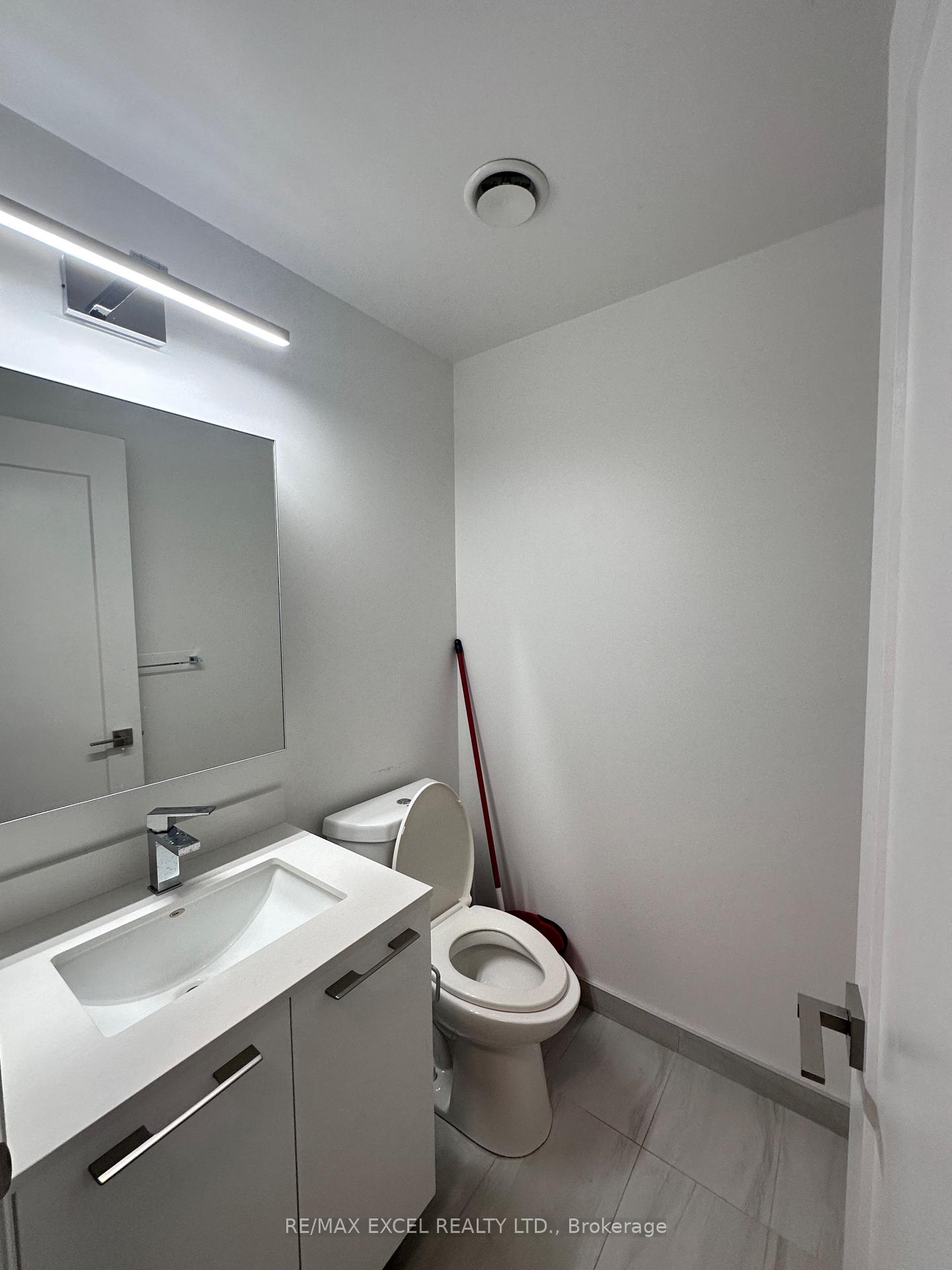 Photo 9 of Unit 1030, 38 Water Walk Drive E, Markham, Unionville — HOMEH