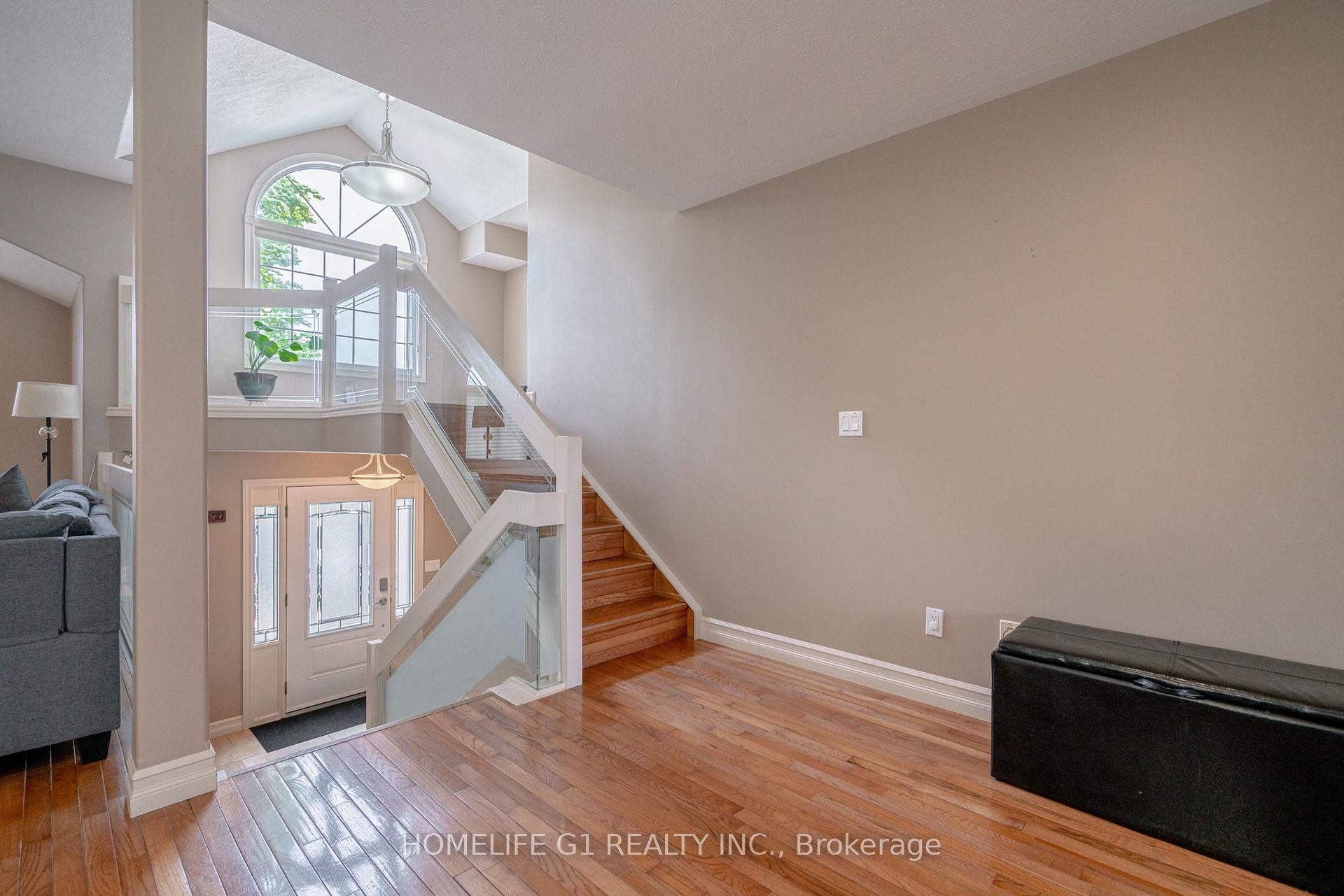 Photo 3 of 165 Ellison Avenue, Leamington, Seacliffe — HOMEH