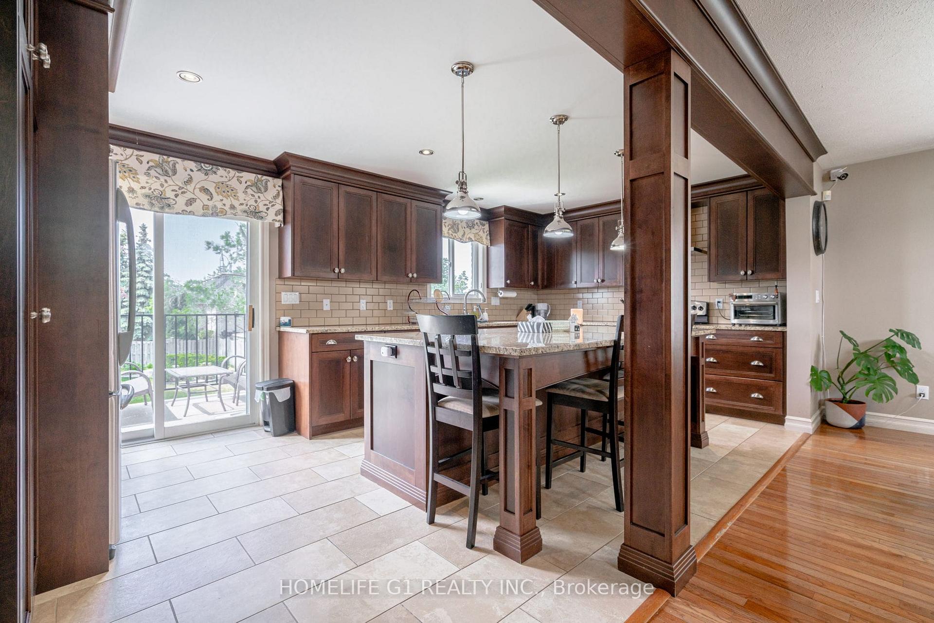 Photo 7 of 165 Ellison Avenue, Leamington, Seacliffe — HOMEH