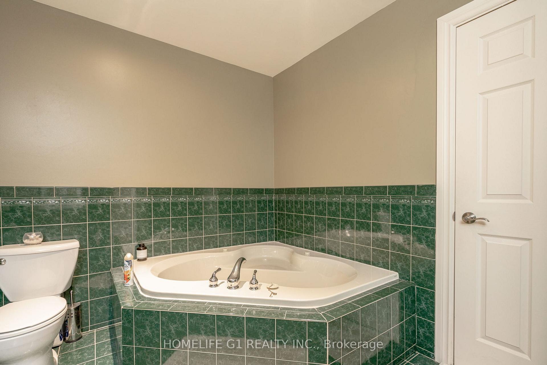 Photo 15 of 165 Ellison Avenue, Leamington, Seacliffe — HOMEH
