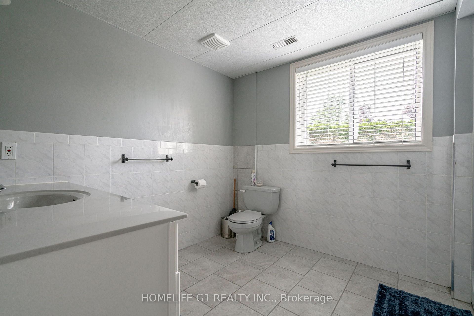 Photo 19 of 165 Ellison Avenue, Leamington, Seacliffe — HOMEH