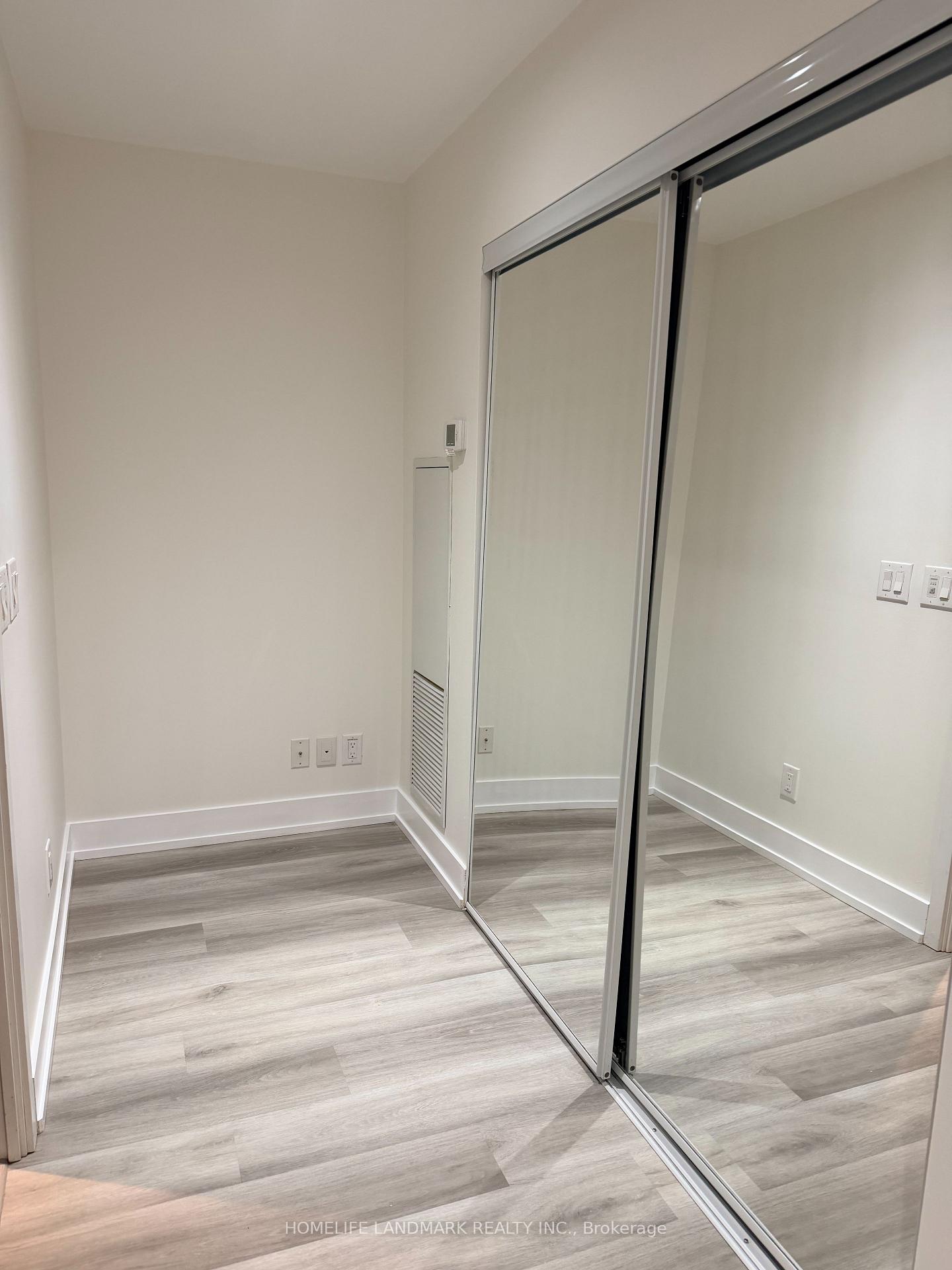 Photo 4 of Unit 3701, 70 Temperance Street, Toronto, Bay Street Corridor — HOMEH