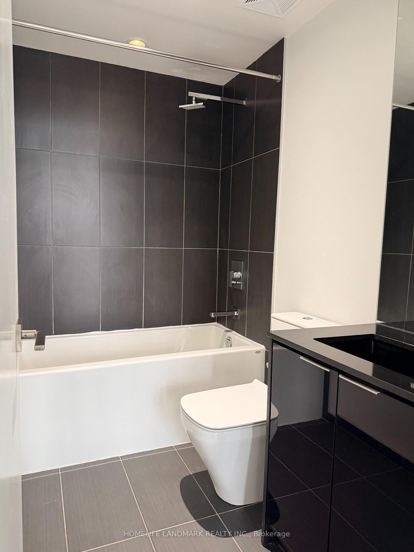 Photo 6 of Unit 3701, 70 Temperance Street, Toronto, Bay Street Corridor — HOMEH