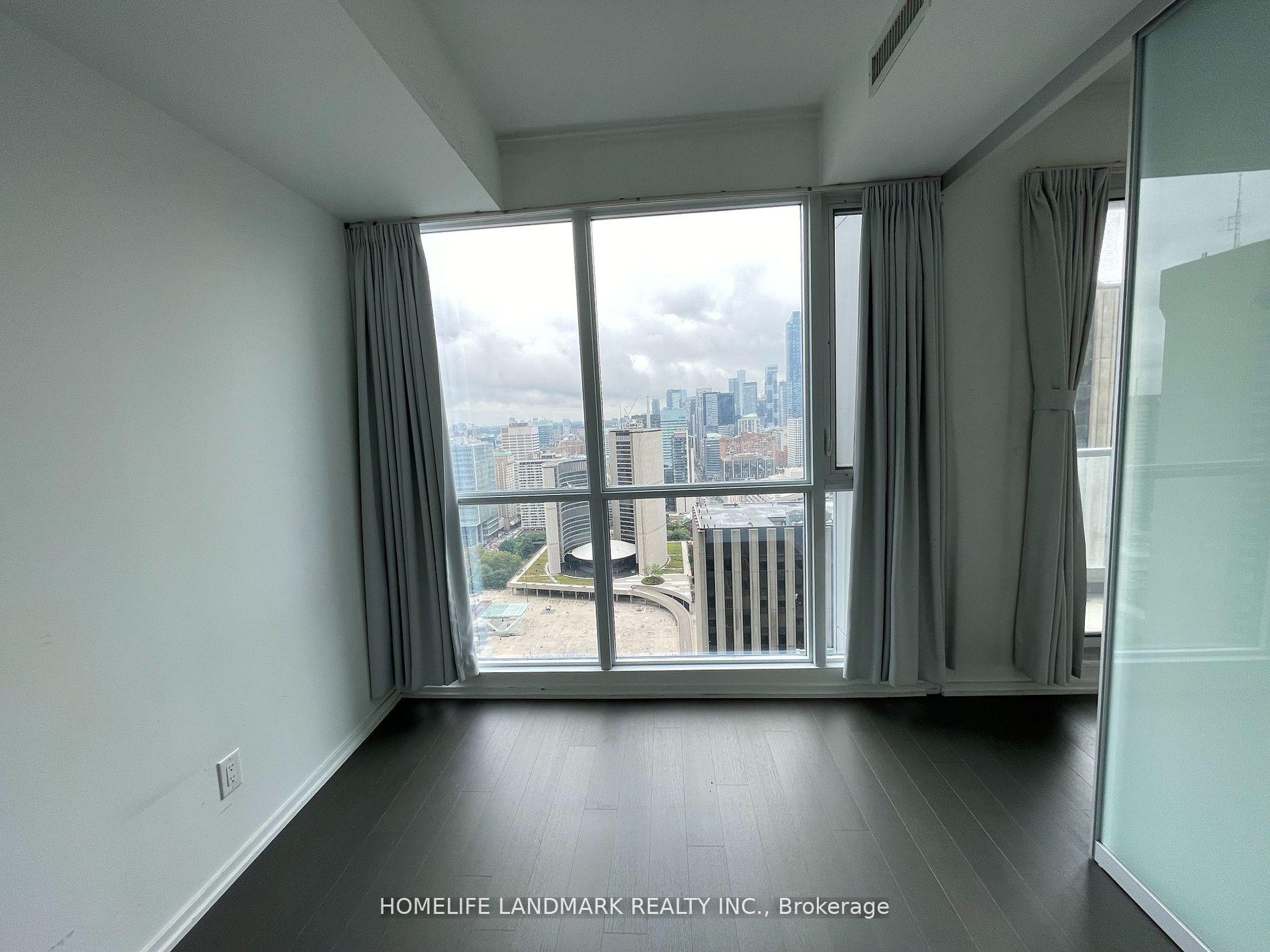 Photo 8 of Unit 3701, 70 Temperance Street, Toronto, Bay Street Corridor — HOMEH