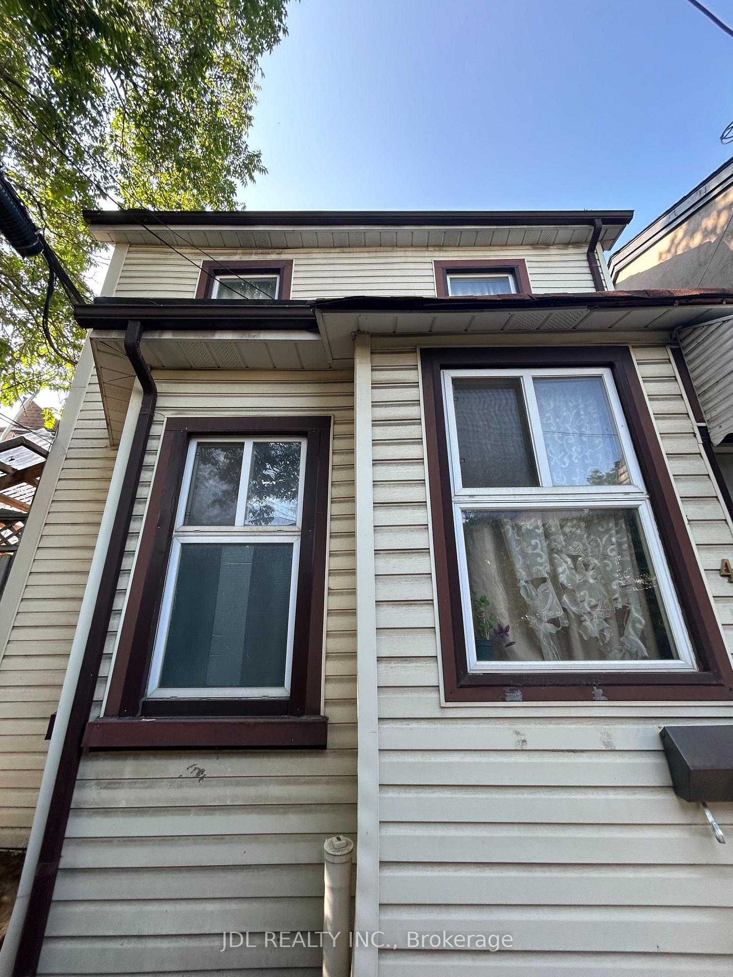 Front of Master bedroom bsmt, 4 Fitzroy Terr