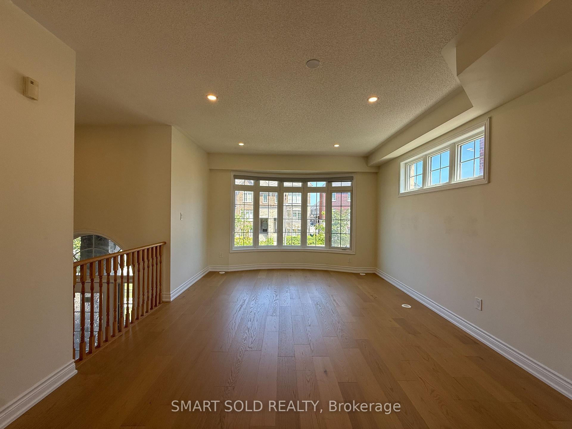 Photo 3 of 311 Dundas Way, Markham, Greensborough — HOMEH