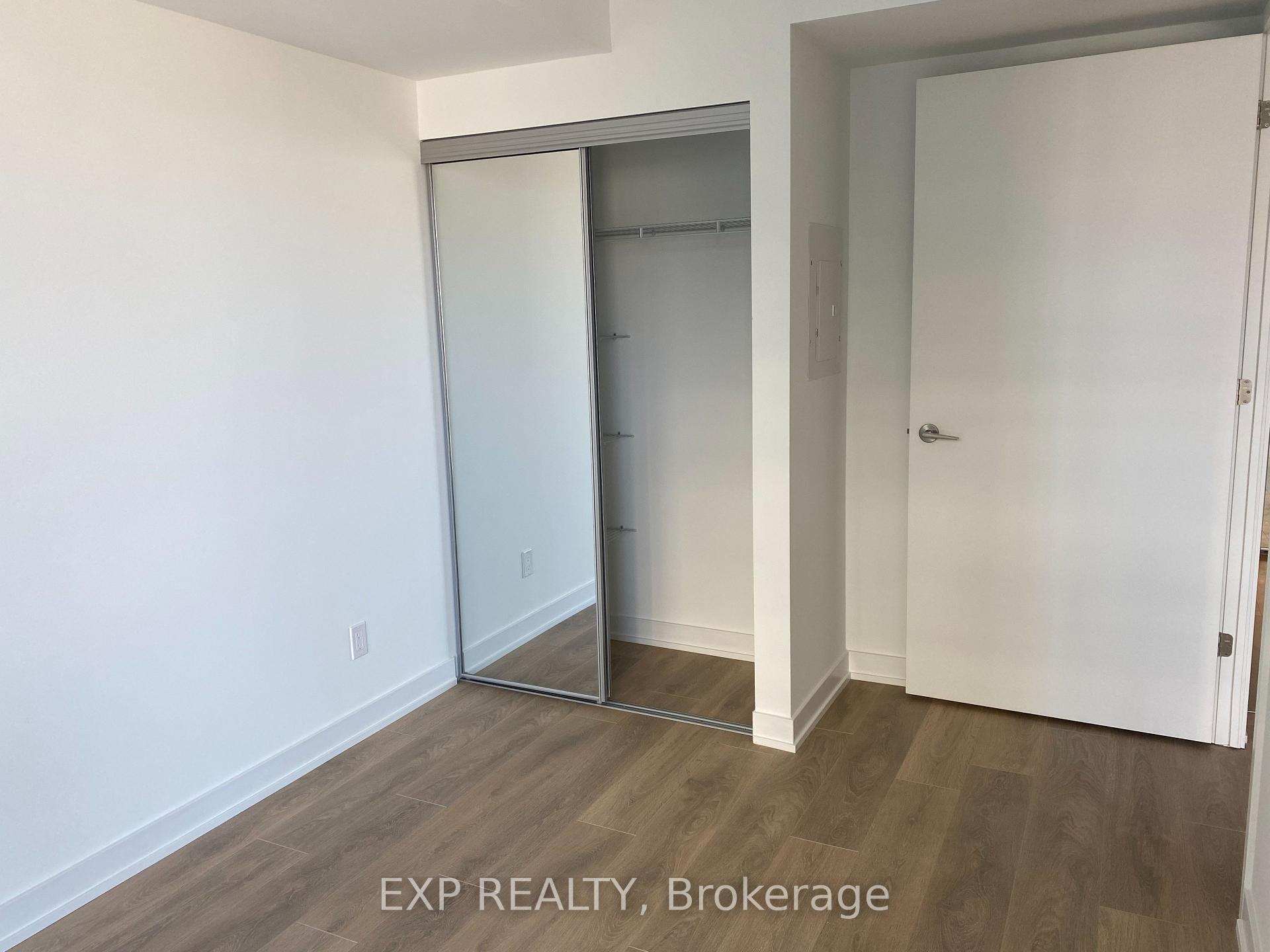 Photo 7 of Unit 913, 18 Maitland Terrace, Toronto, Church-Yonge Corridor — HOMEH