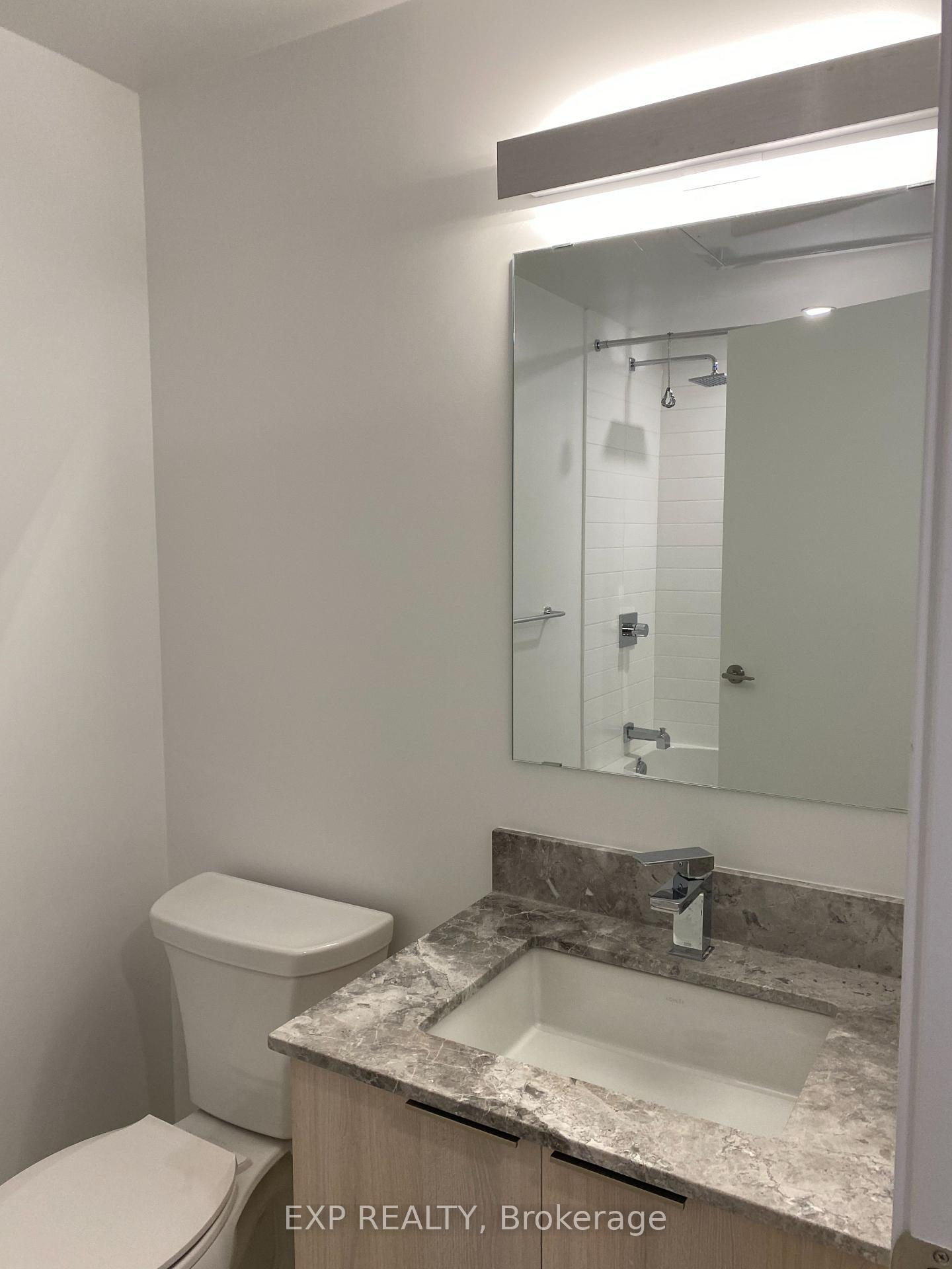 Photo 8 of Unit 913, 18 Maitland Terrace, Toronto, Church-Yonge Corridor — HOMEH