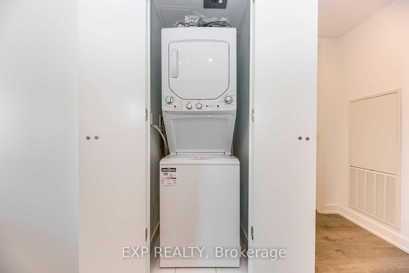 Photo 10 of Unit 913, 18 Maitland Terrace, Toronto, Church-Yonge Corridor — HOMEH