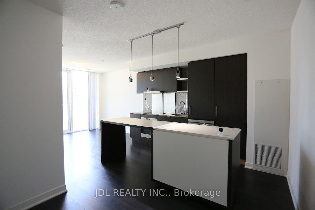Photo 3 of Unit 1705, 88 Harbour Street, Toronto, Waterfront Communities — HOMEH
