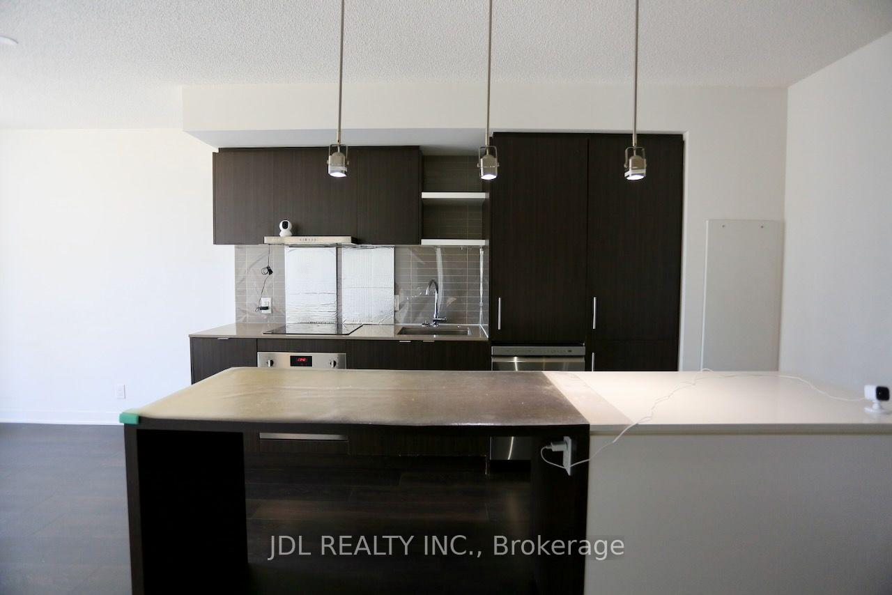 Photo 5 of Unit 1705, 88 Harbour Street, Toronto, Waterfront Communities — HOMEH