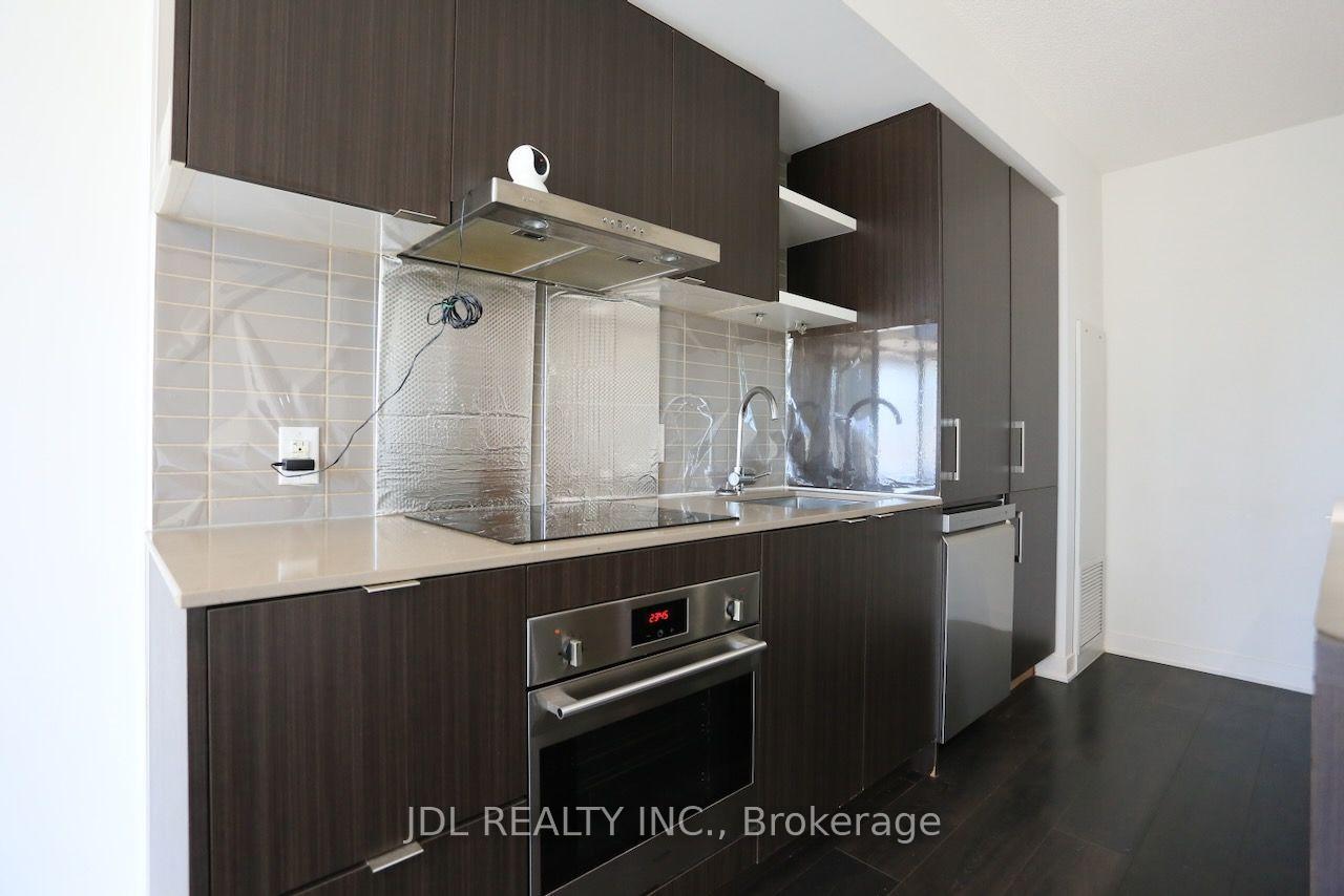 Photo 7 of Unit 1705, 88 Harbour Street, Toronto, Waterfront Communities — HOMEH