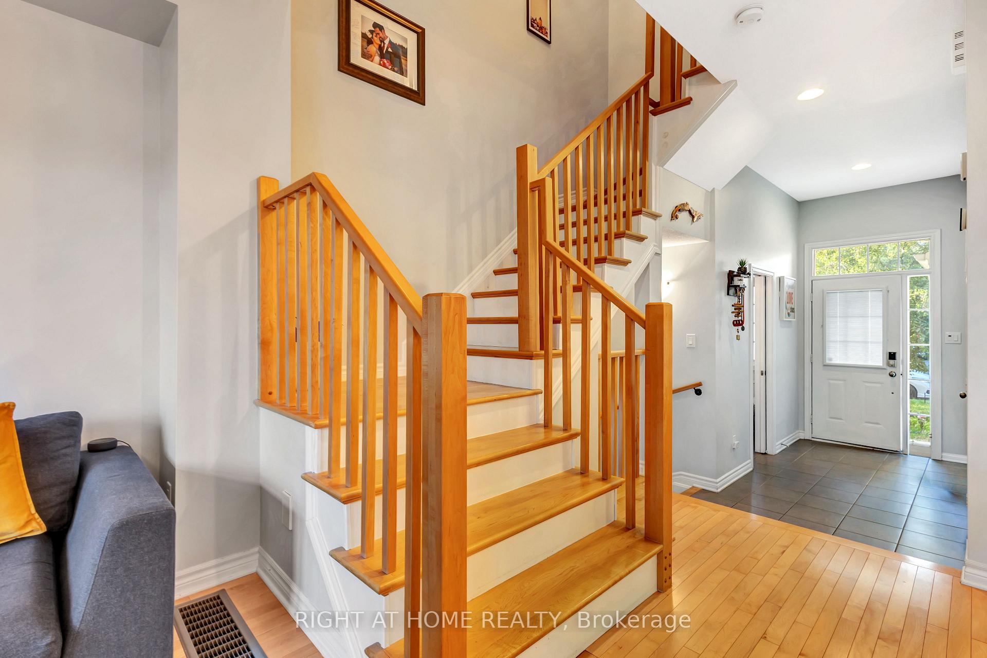 Photo 11 of 356 Kingbrook Drive, Ottawa, Kanata - Bridlewood — HOMEH